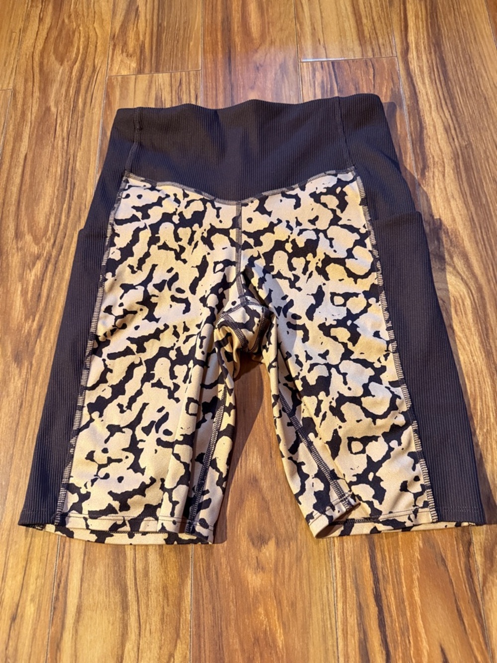 High-Waist Leopard Print Biker Shorts in Black and Tan